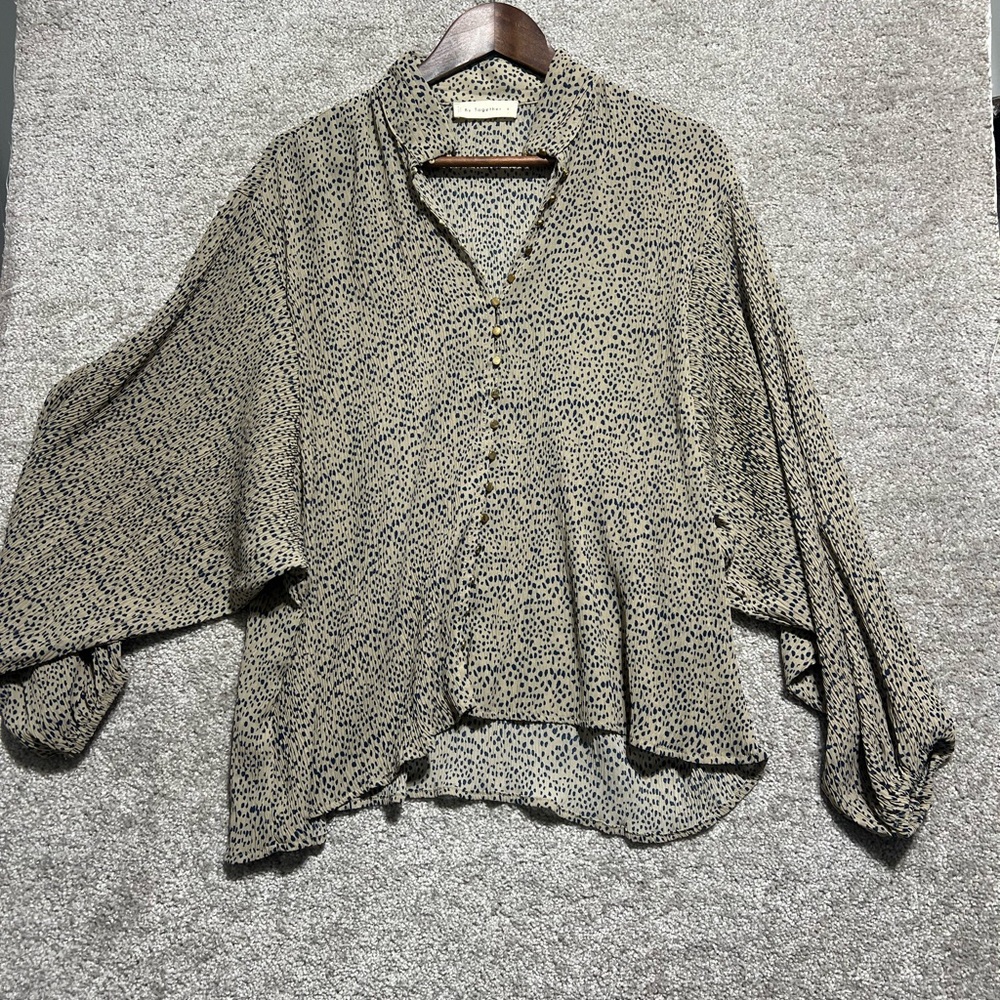 By Together Woman’s Blue Dot Wide Puff Sleeve Oversized Blouse Top Size Small